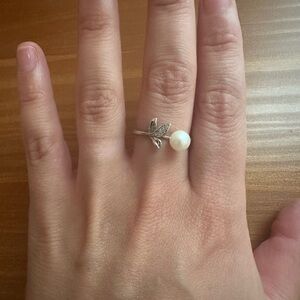 Pearl ring